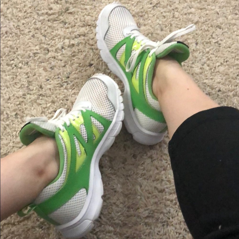 Reebok Tennis Shoes